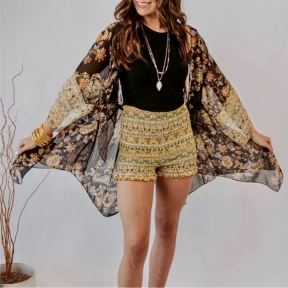 NWT Free People Intimately Black Tan 2 Piece Kimono & Shorts Set Size S - Picture 2 of 9